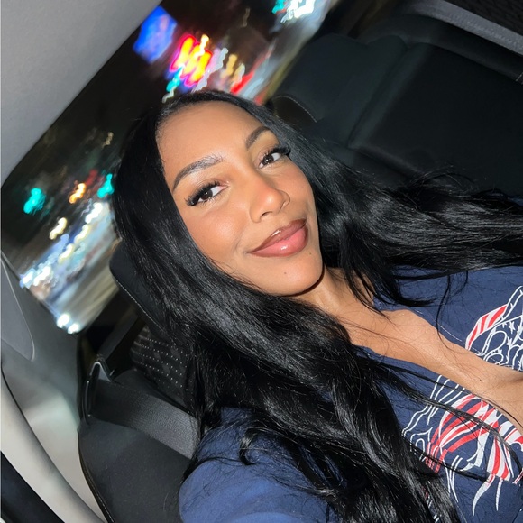ebonyshanelle